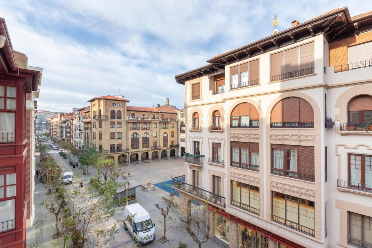 Apartment Bilbao Costa By Aston